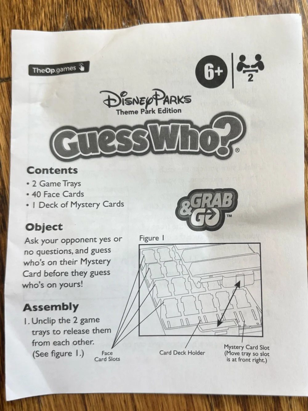 Guess Who? Disney Theme Park Edition - Blue & Red Grab and Go travel version